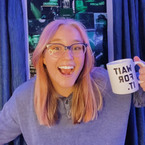 Meet your Posher, Olivia - Picture 1 of 1